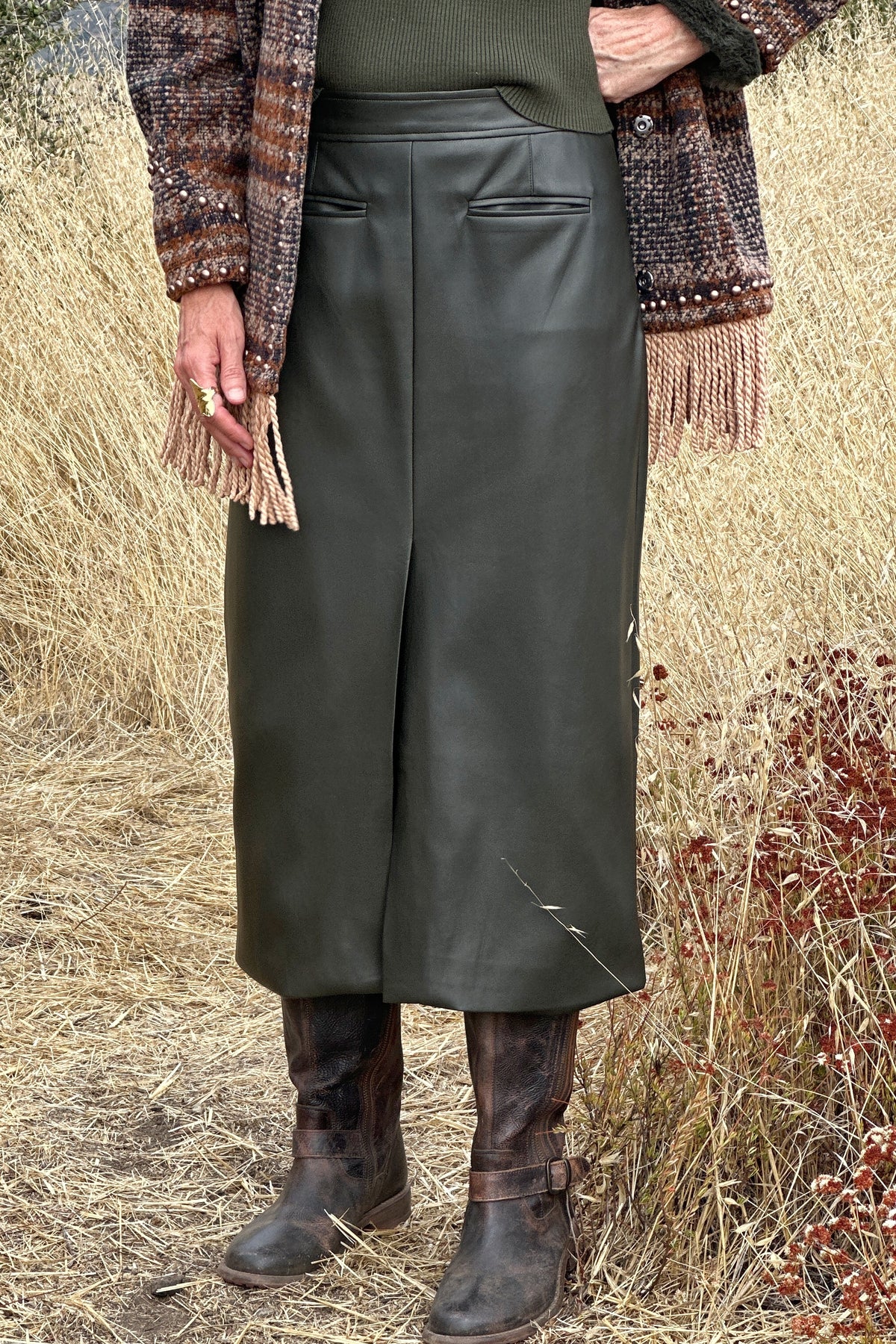 HINGE FAUX LEATHER SKIRT